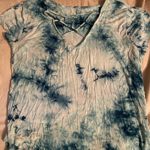 Causal tie-dye shirt! - Picture 1 of 2